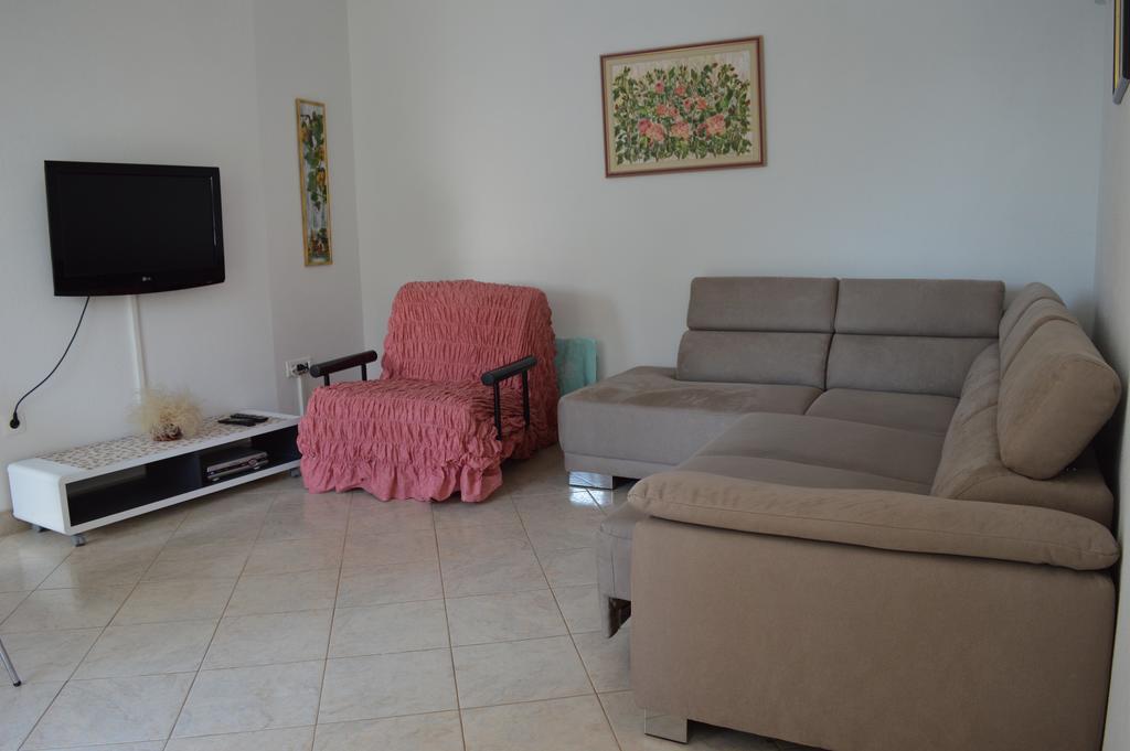 Apartments Majstrovic Zivogosce Luaran gambar