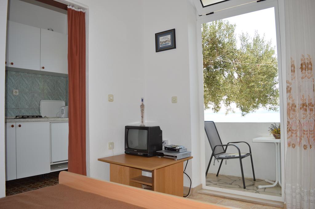 Apartments Majstrovic Zivogosce Luaran gambar
