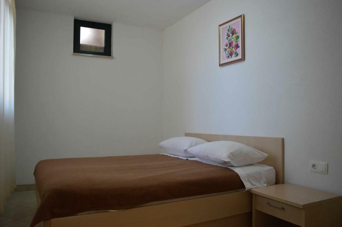 Apartments Majstrovic Zivogosce Luaran gambar